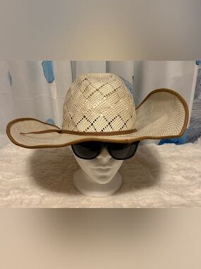 Twister 10X Western Straw Cowboy Hat Ventilated Crown Tan One Size Rodeo